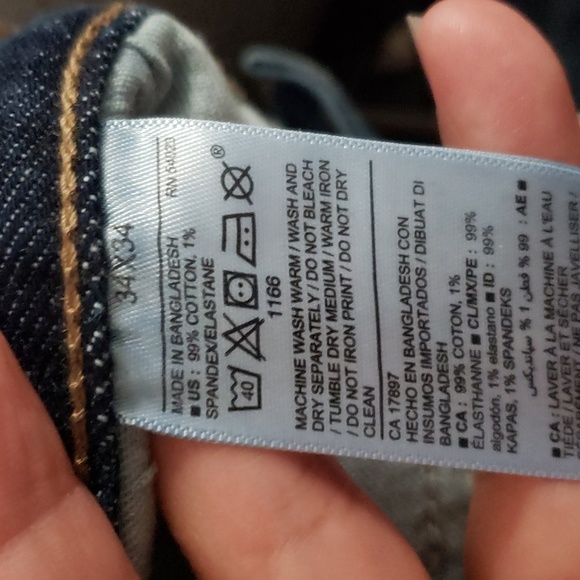 Old Navy Mens Slim Built in Flex Jeans - Picture 6 of 6